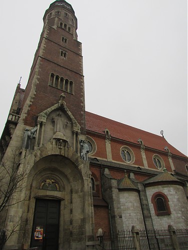 Ubi Societas Iesu ibi sapientia et prudentia. Ubi PETRUS ibi libri et Ecclesia