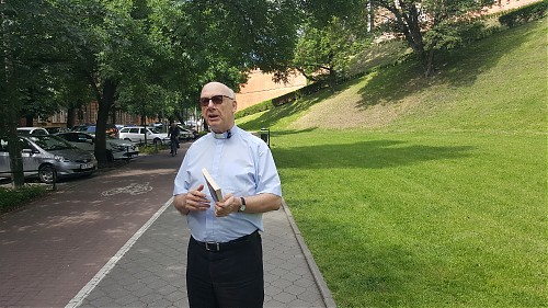 Czy politykowanie na ambonie jest rzeczą dobrą? Ks. prof. Wiesław Przyczyna