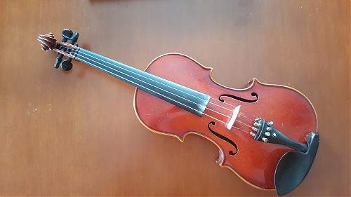 Wydawnictwo PETRUS w trosce o zabytki. Renowacja skrzypiec A. J. Kreutzer'a (1927)